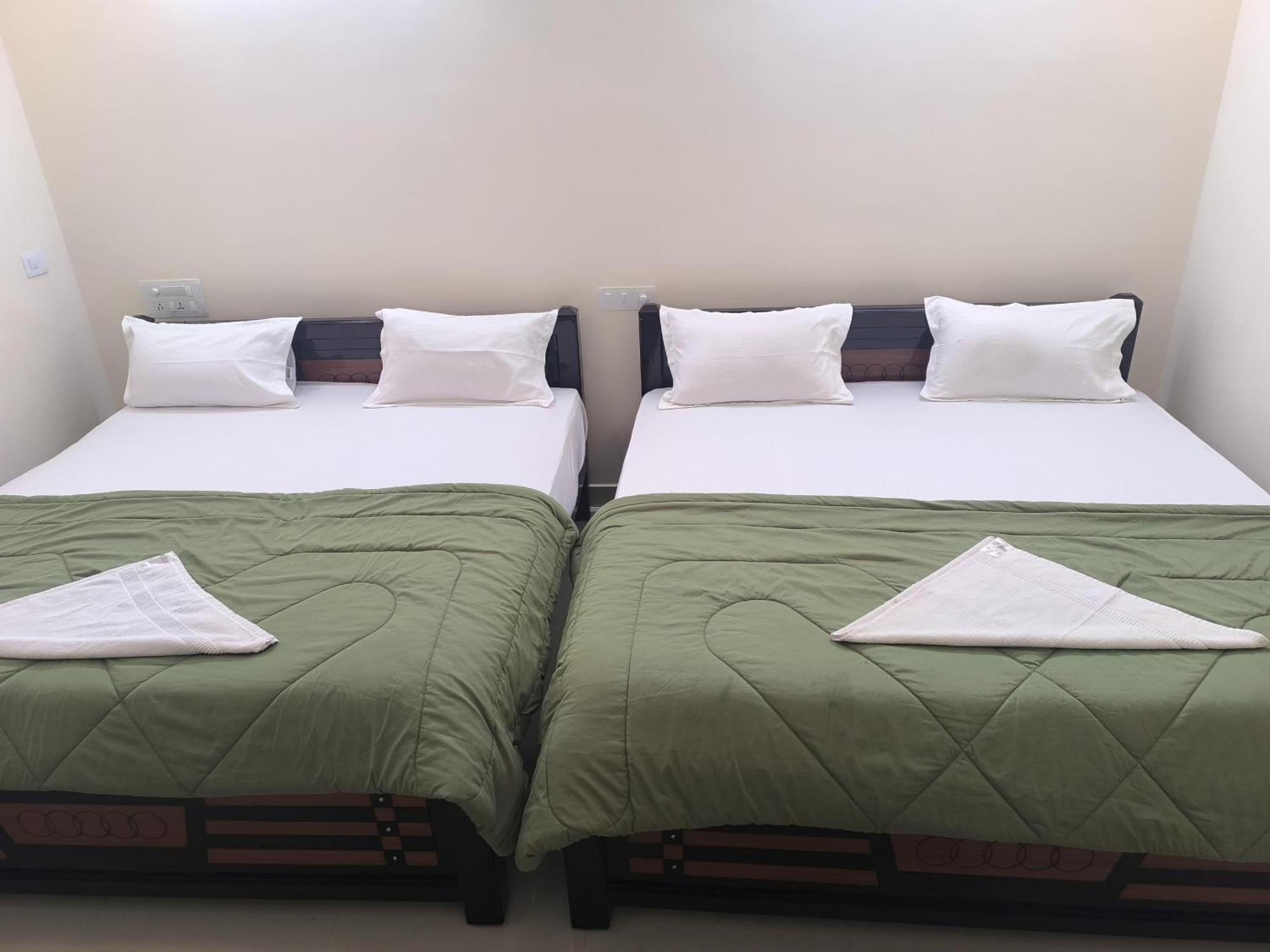 Hotel Vishnu Grand Tirupati Eksteriør billede